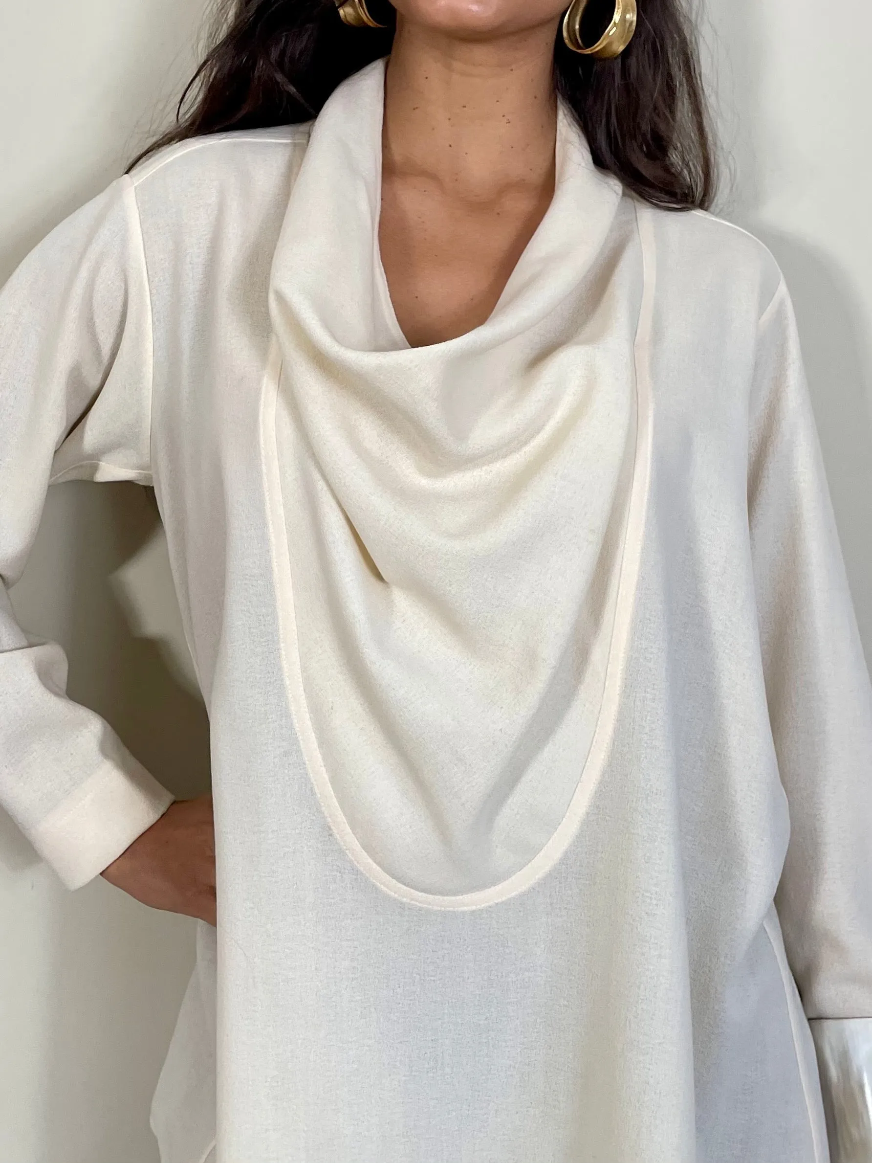 Bowie, Cowl neck cream top