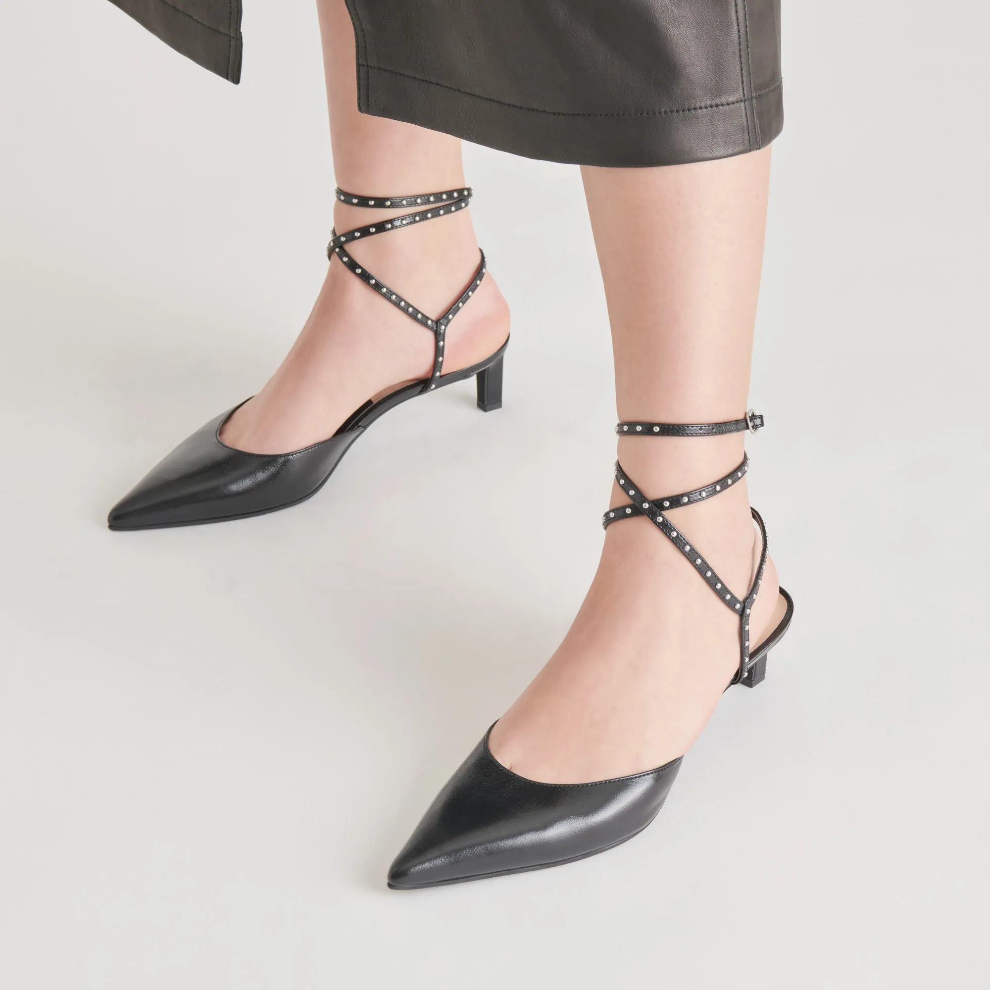 LOKLYN STUD HEELS MIDNIGHT CRINKLE PATENT