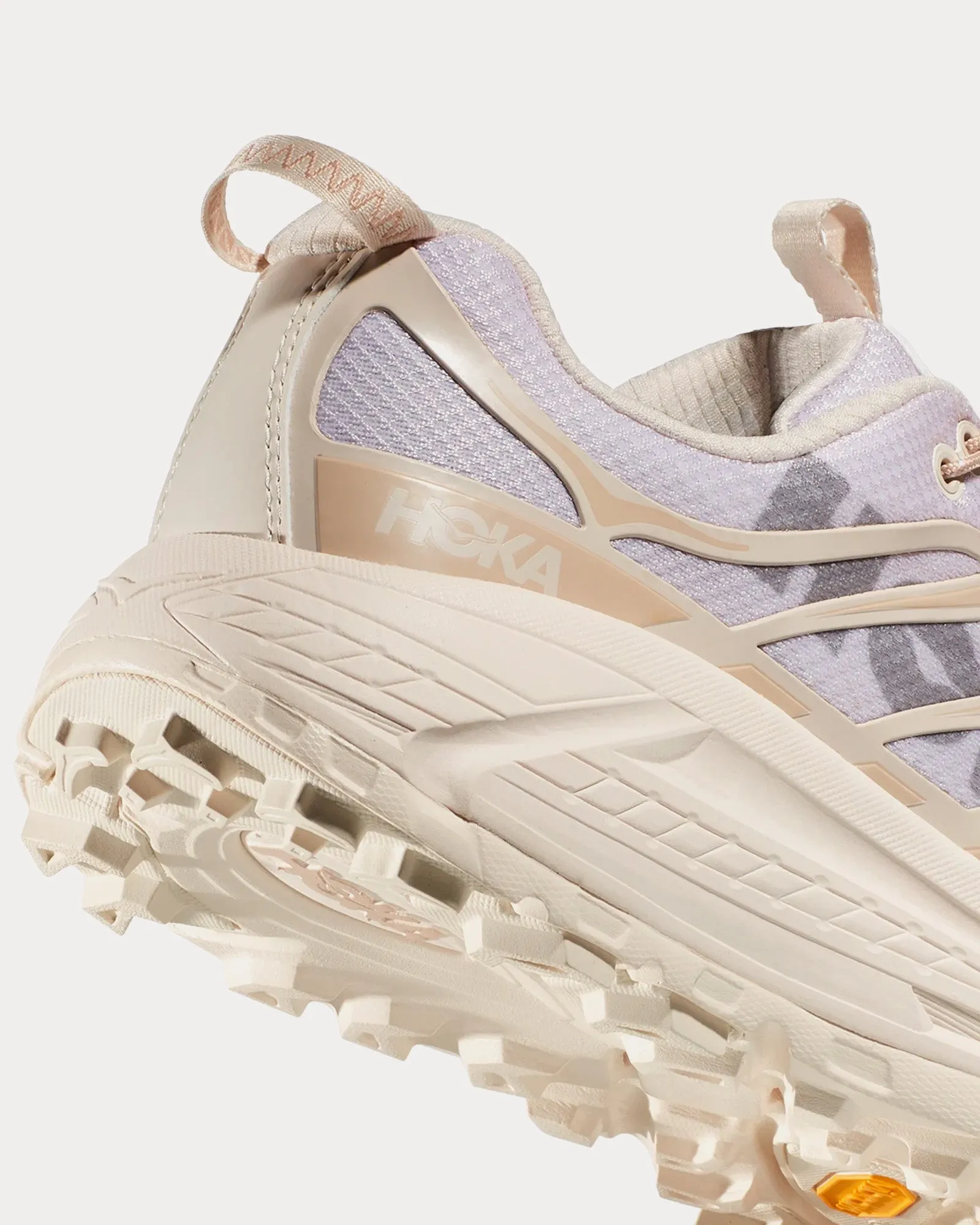 Mafate Three2 Eggnog / Shifting Sand Running Shoes