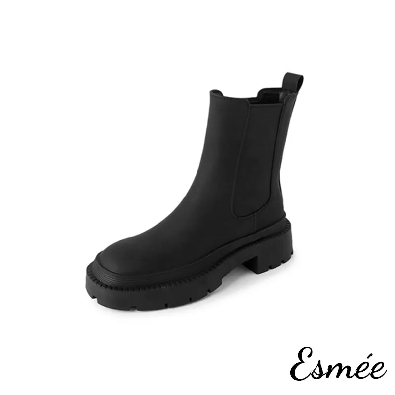 Matte Material Chelsea Boots