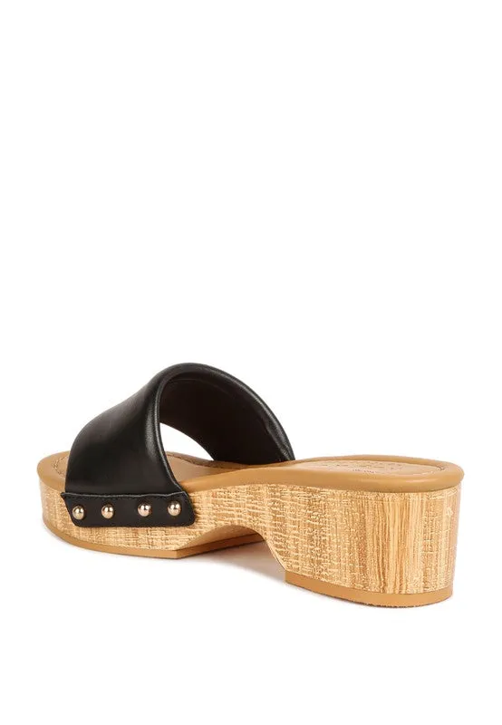 Minny Textured Heel Leather Slip On Sandals