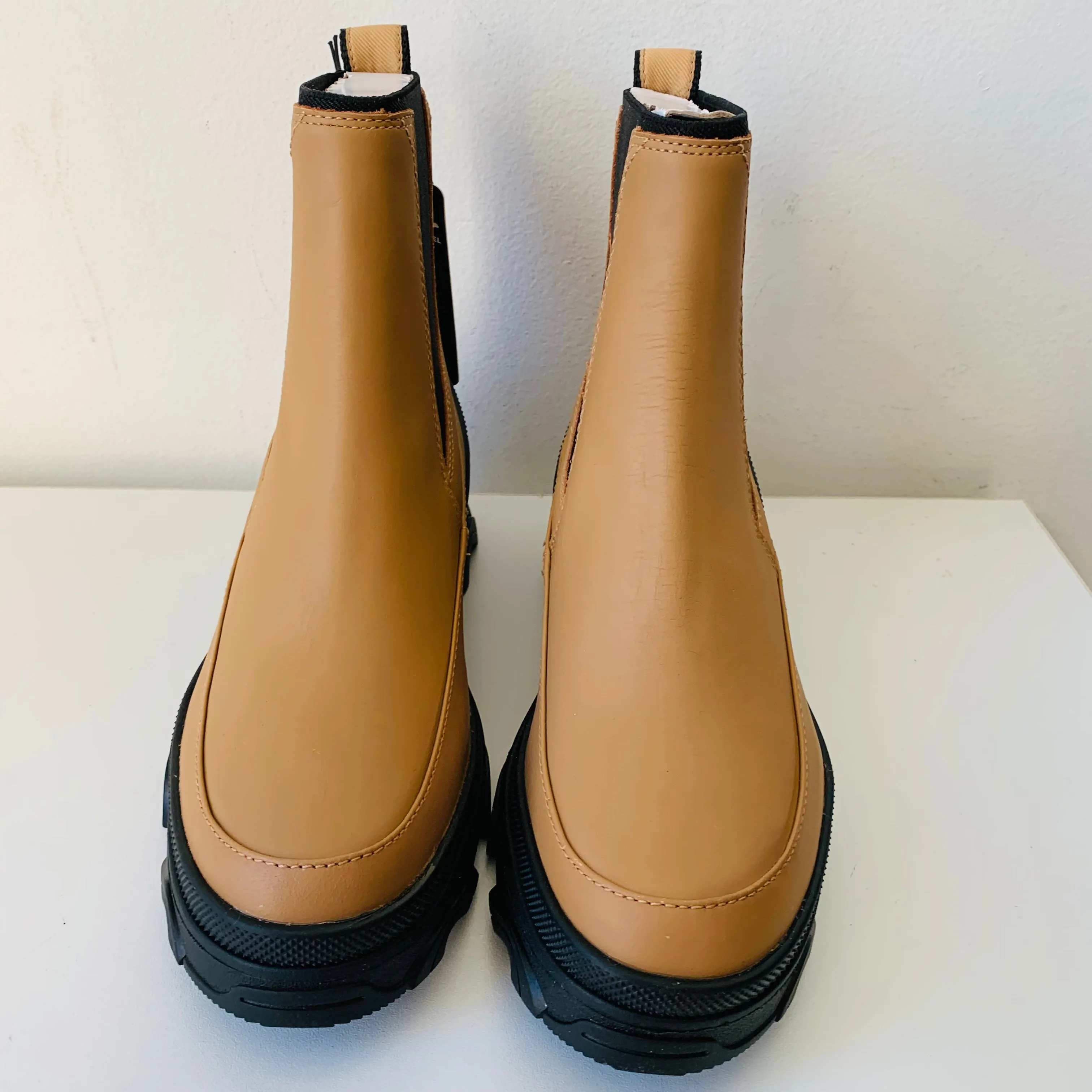 Sorel Brex Waterproof Hi Line Chelsea Boot Size 8 New In Box in Tan