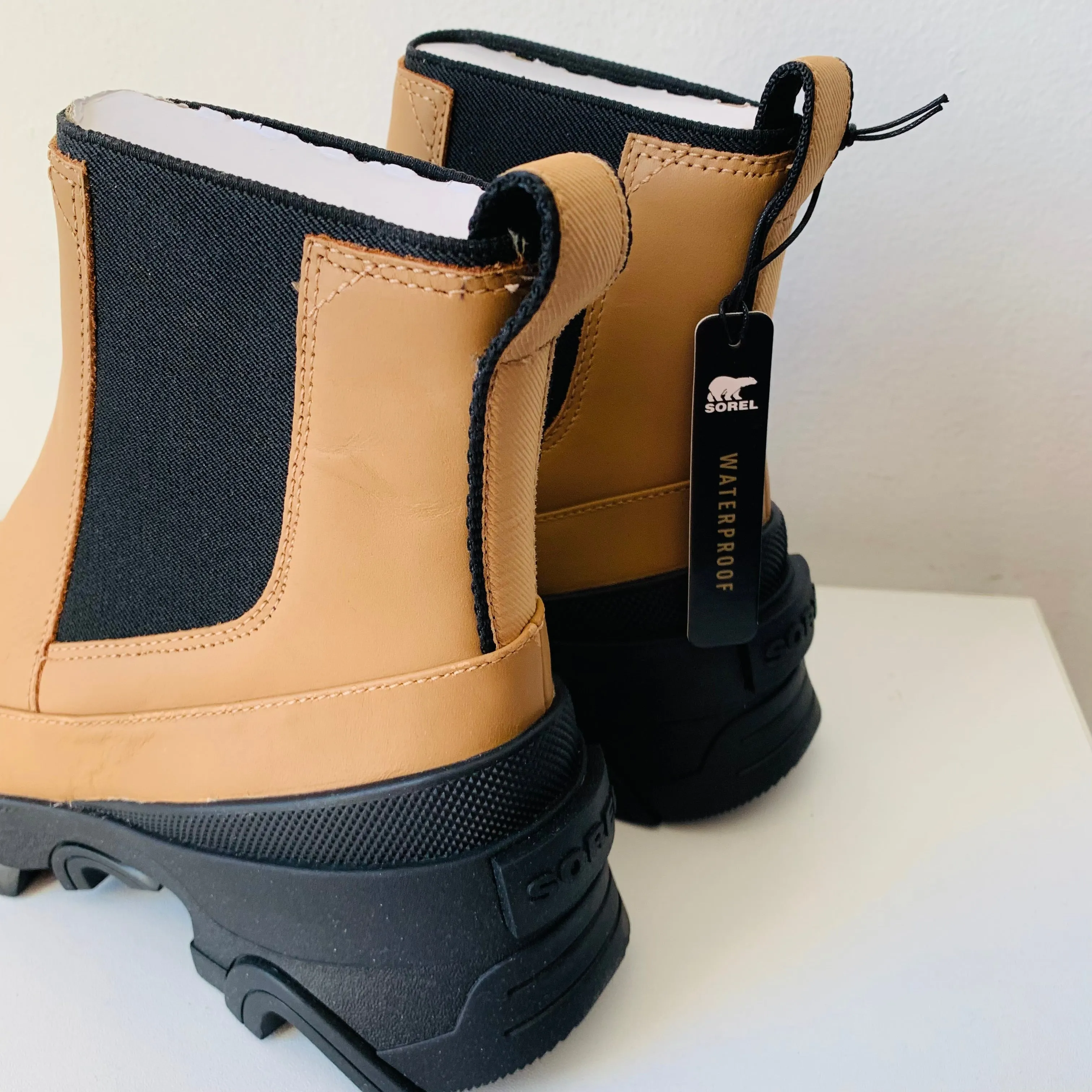Sorel Brex Waterproof Hi Line Chelsea Boot Size 8 New In Box in Tan