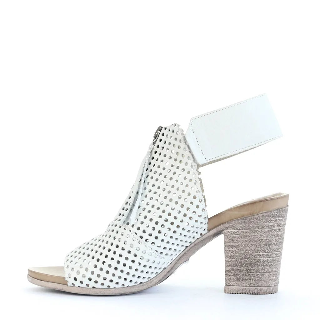 STARRO LEATHER HEEL SANDALS