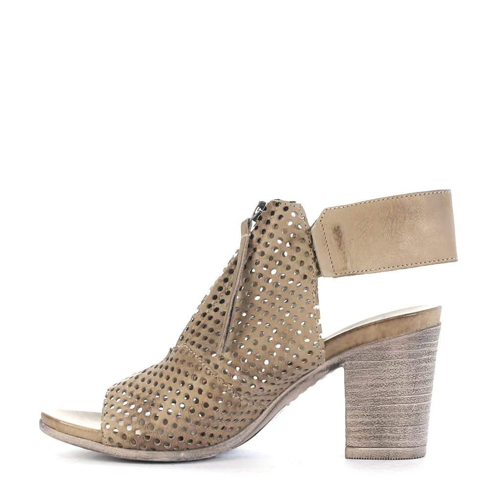 STARRO LEATHER HEEL SANDALS