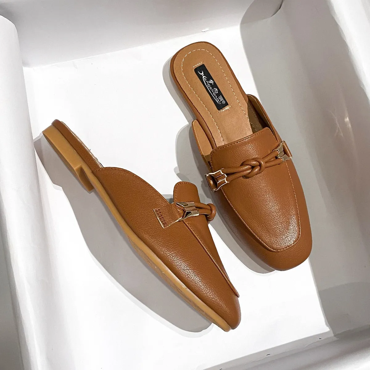 Trendy and Chic Flat Mules for Women